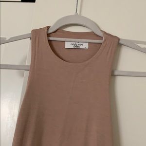 Tan Eden tank